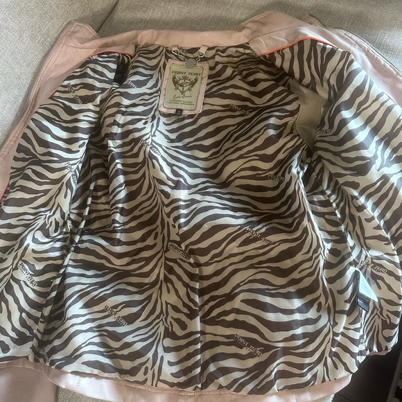 Faux blush coloured leather jacket - Picture 4 of 6